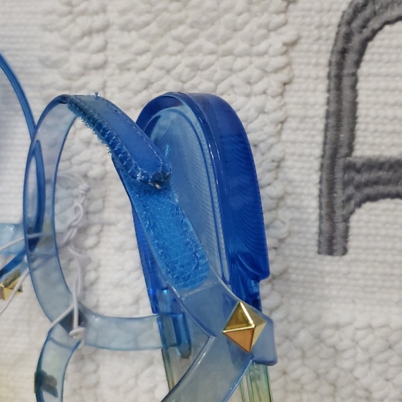 TAHARI JELLY SANDALS - Picture 2 of 8